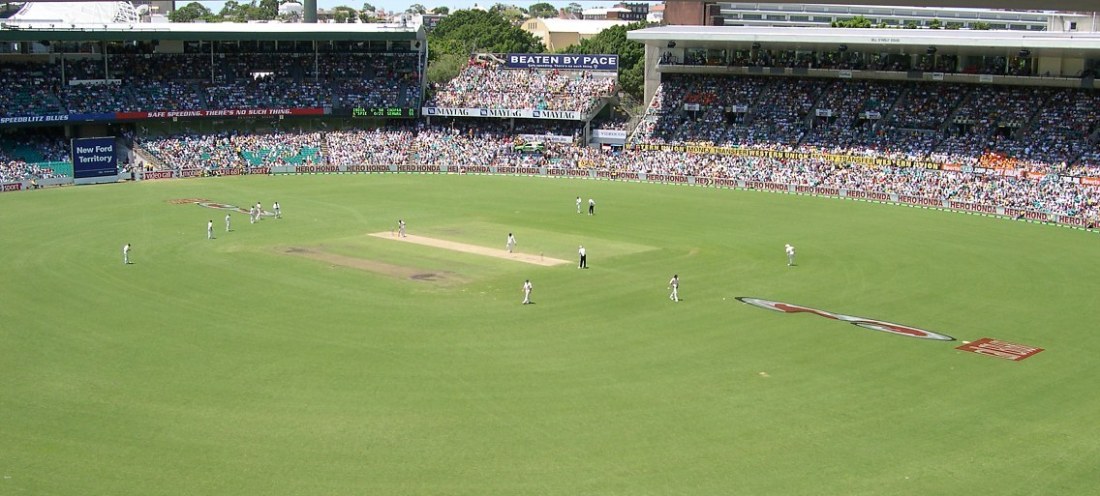 Cricket_SCG_Australia_v_India,_Jan_2004